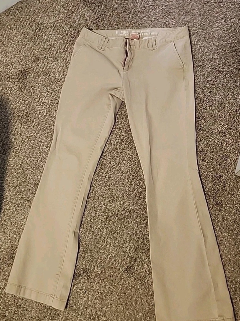 Mossimo Supply Co. Light Khaki Mid Rise Bootcur Pants Size 6